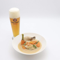 Coq au Weissbier – Hähnchenkeule in Biersoße geschmort 400g